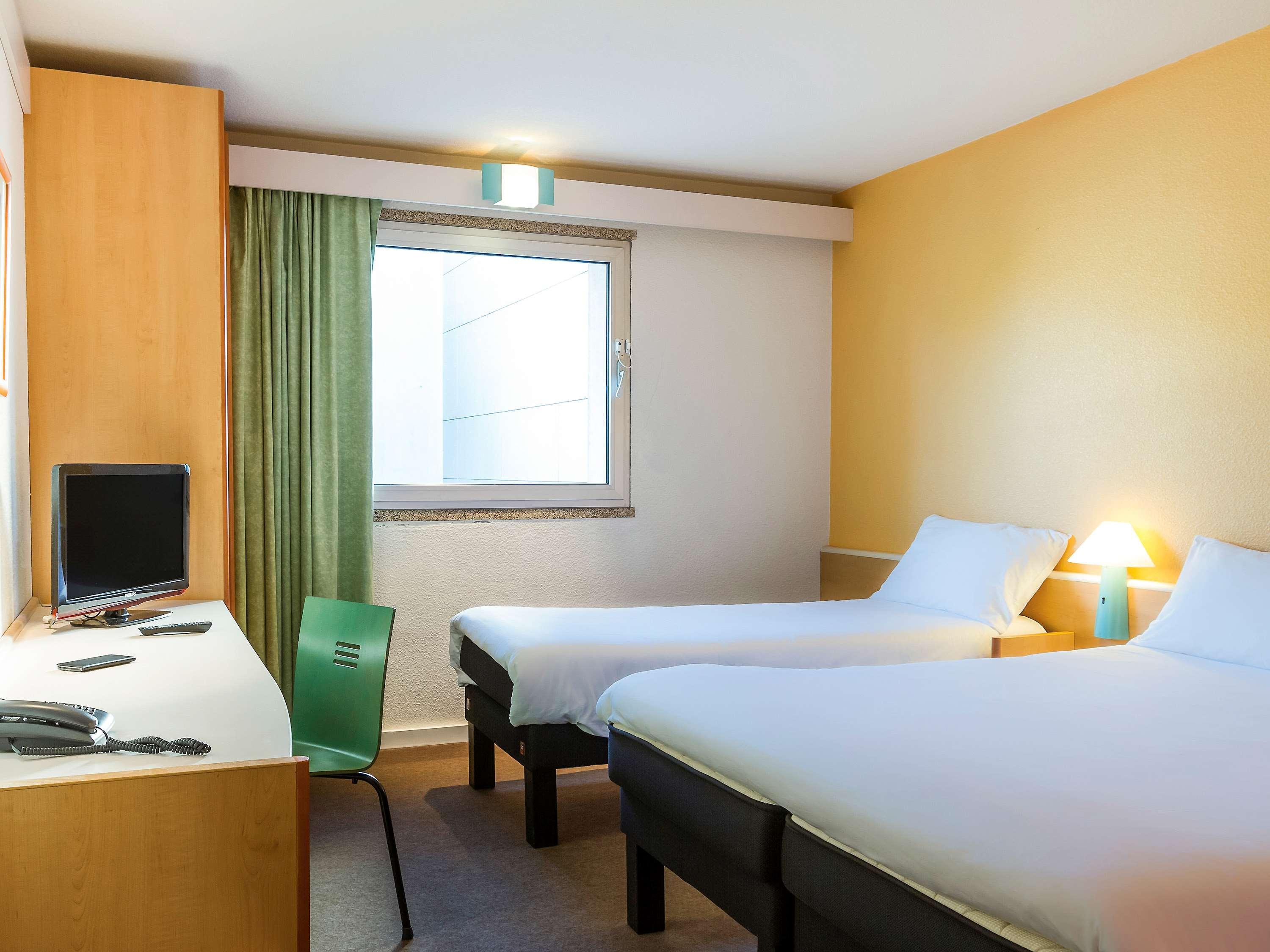 Hotel Ibis Porto Sao Joao Luaran gambar