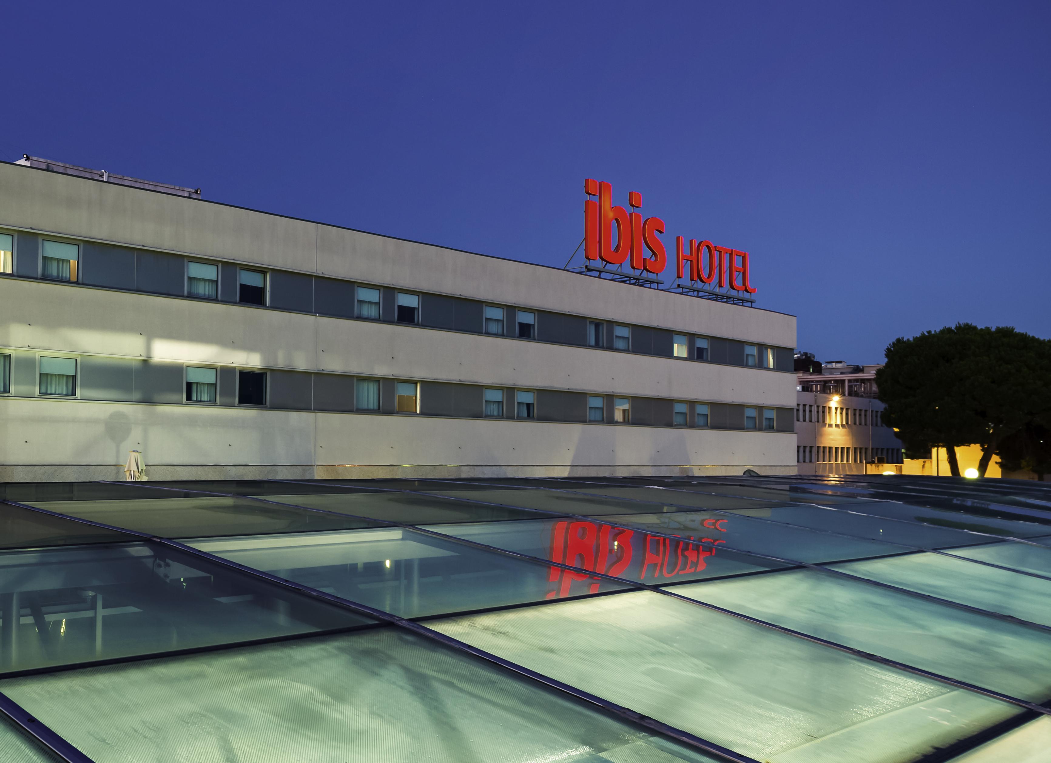 Hotel Ibis Porto Sao Joao Luaran gambar